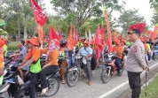 Ratusan Buruh Kepung Kantor Bupati, Tuntut Kenaikan Upah