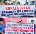 Ratusan ASN dan Honorer Demo BPKAD Rohil