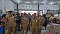 Bupati Asmar dan BBPOM Pekanbaru Sidak Minimarket di Meranti