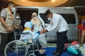 Bupati Kampar Sambut 432 Jamaah Haji Kloter BTH-05 di Debarkasi Batam