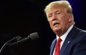 China Balas Kenakan Tarif 34% ke AS, Trump : Mereka Panik!