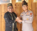 Silaturahmi Ke Rumah Singgah Tokoh Adat Kapolres Pelalawan AKBP Ahmad Nur Dikenakan Tanjak