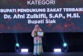Satu-Satunya Kepala Daerah di Riau, Bupati Afni Raih Penghargaan BAZNAS Award