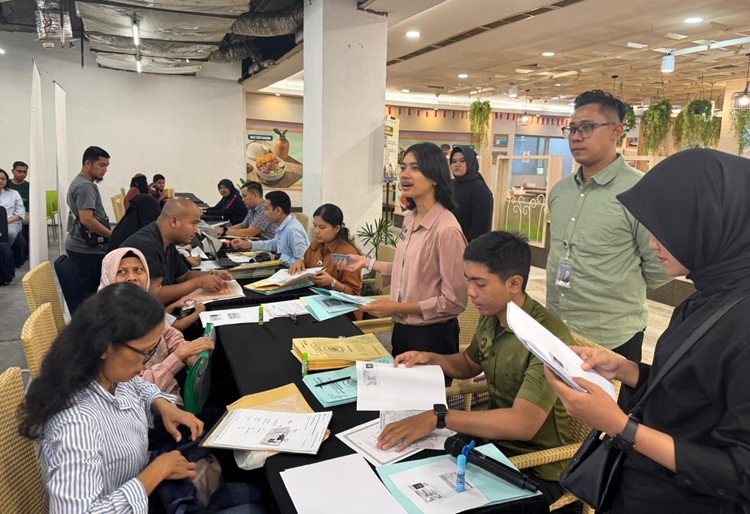 Masyarakat Antusias Ikuti Layanan Paspor Merdeka di Mall Ciputra Seraya Pekanbaru