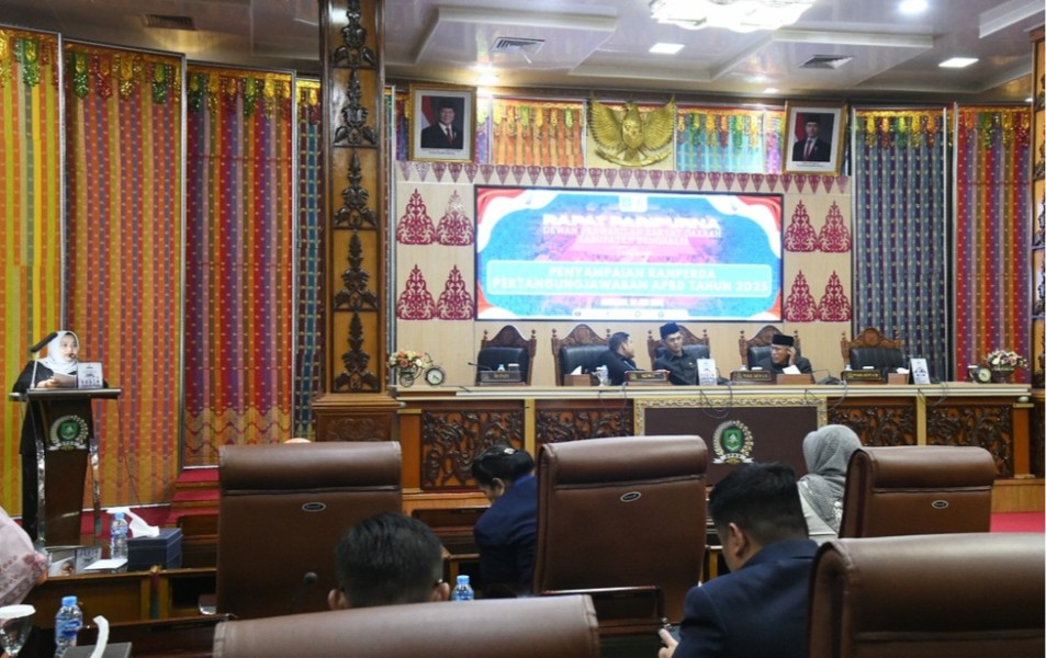 Kasmarni Sampaikan Ranperda Pertanggungjawaban APBD 2025, Bengkalis Raih WTP ke-13 Berturut-turut
