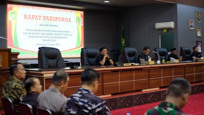 DPRD Kepulauan Meranti Umumkan Asmar-Muzamil Bupati dan Wakil Bupati 2025-2030