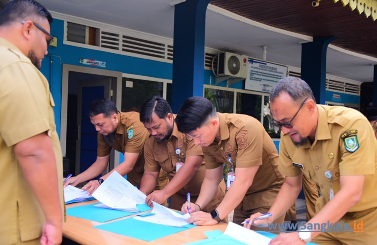 Komitmen Kerja Pegawai Diskominfotik Bengkalis, Seremonial Atau Profesional?