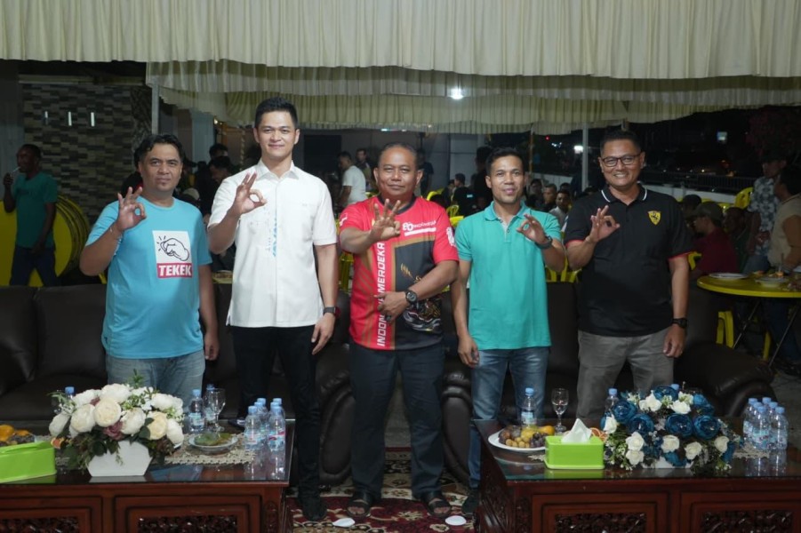 Wakil Ketua DPRD Bengkalis Hendrik Resmi Membuka Turnamen Domino