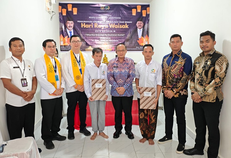 19 Warga Binaan Lapas Pekanbaru Terima Remisi Waisak