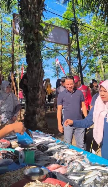 Program Wisata Belanja Perikanan (WILKAN) di Embung Bhakti Praja Pelalawan Dorong Perekonomian Lokal
