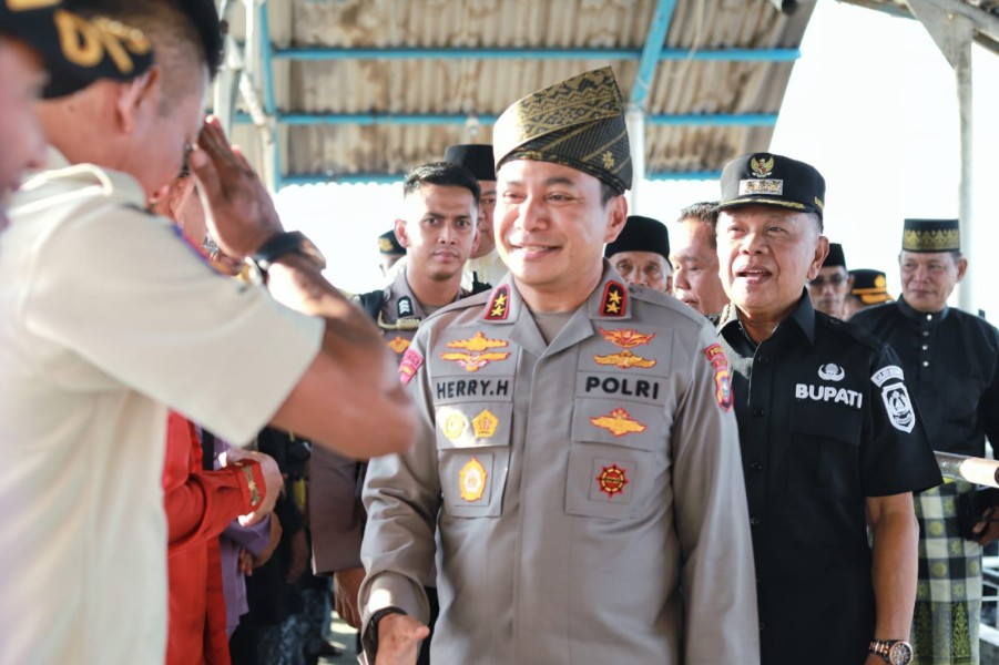 Bupati bersama Sejumlah Pejabat Sambut Kunker Kapolda ke Kepulauan Meranti