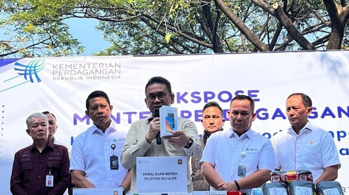 Ribuan HP dan Mesin Rp 17,6 M Disita, Mendag Tutup Pabrik Rakitan Smartphone Ilegal