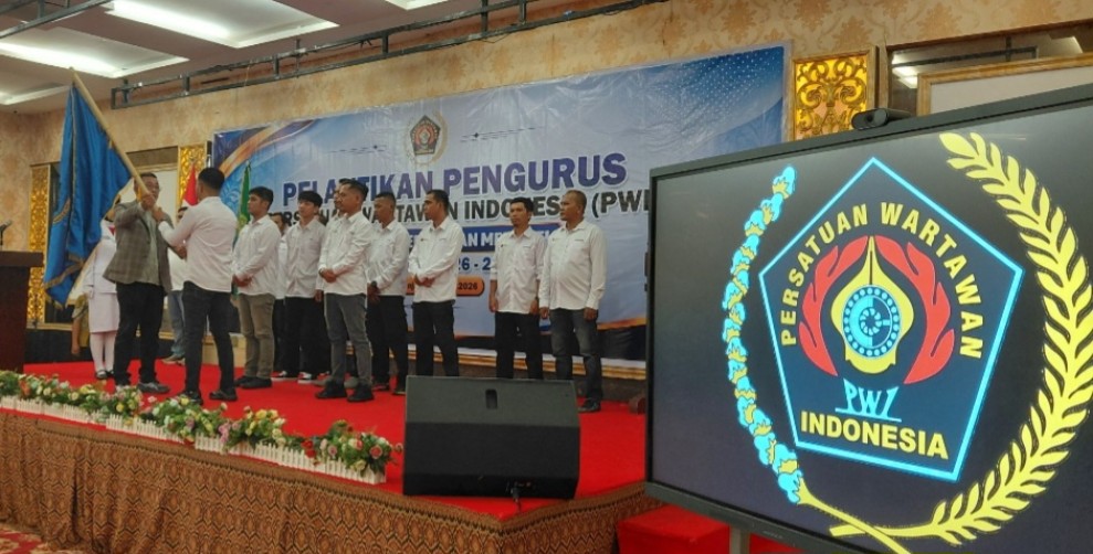 PWI Meranti Resmi Dilantik, Raja Isyam: Jangan Pernah Memperjualbelikan Berita
