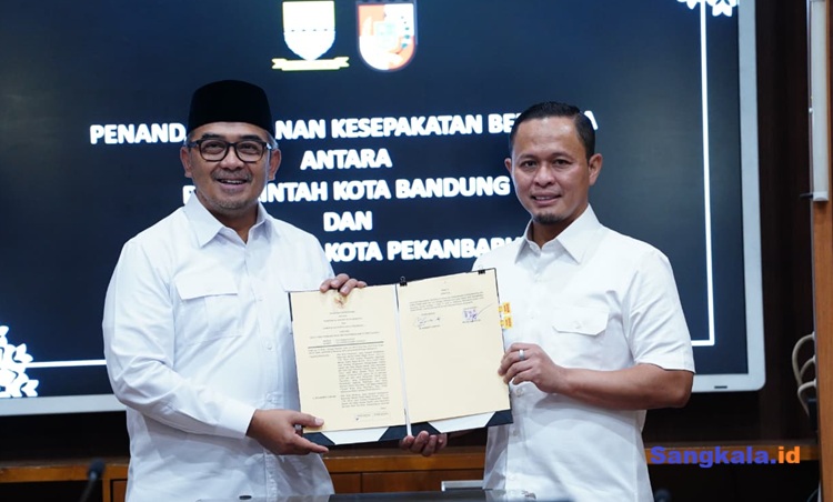 MoU Pekanbaru-Bandung Bidik Investasi dan Pembukaan Rute Penerbangan Langsung