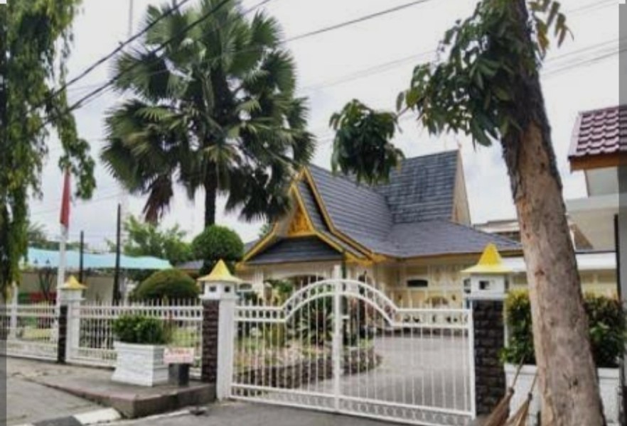 KPK Geledah Rumah Dinas Plt Gubernur Riau