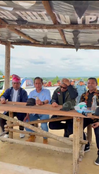 Bupati Pelalawan Dampingi Gubernur Riau dan Menteri LHK Tinjau TNTN