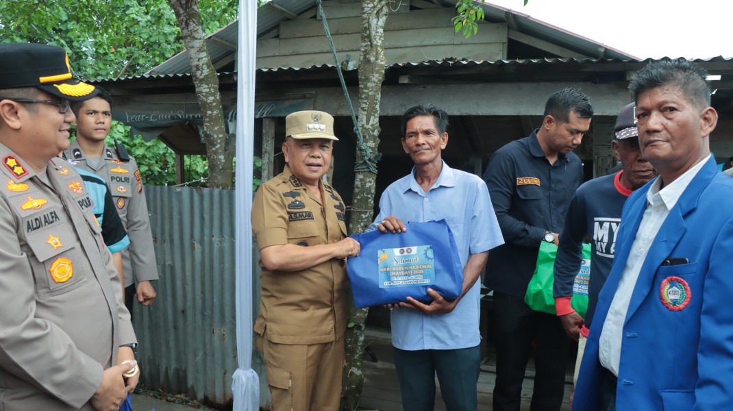 Hadiri Peringatan May Day, Bupati Asmar : Buruh Memberikan Kontribusi Nyata