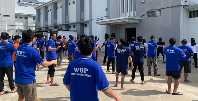Sabtu Sehat, Warga Binaan Lapas Bagansiapiapi Antusias Ikuti Senam Pagi