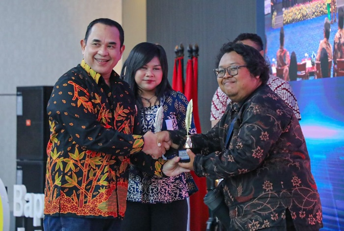 Puncak MHT Awards 2024 Dihadiri Ketum PWI, Kompas  dan RRI Dominasi Penghargaan