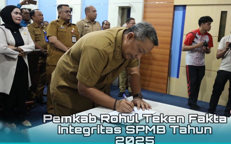 Pemkab Rohul Tandatangani Fakta Integritas SPMB 2025, Tegaskan Tidak Ada Ruang untuk Pungli dan KKN di Dunia Pendidikan