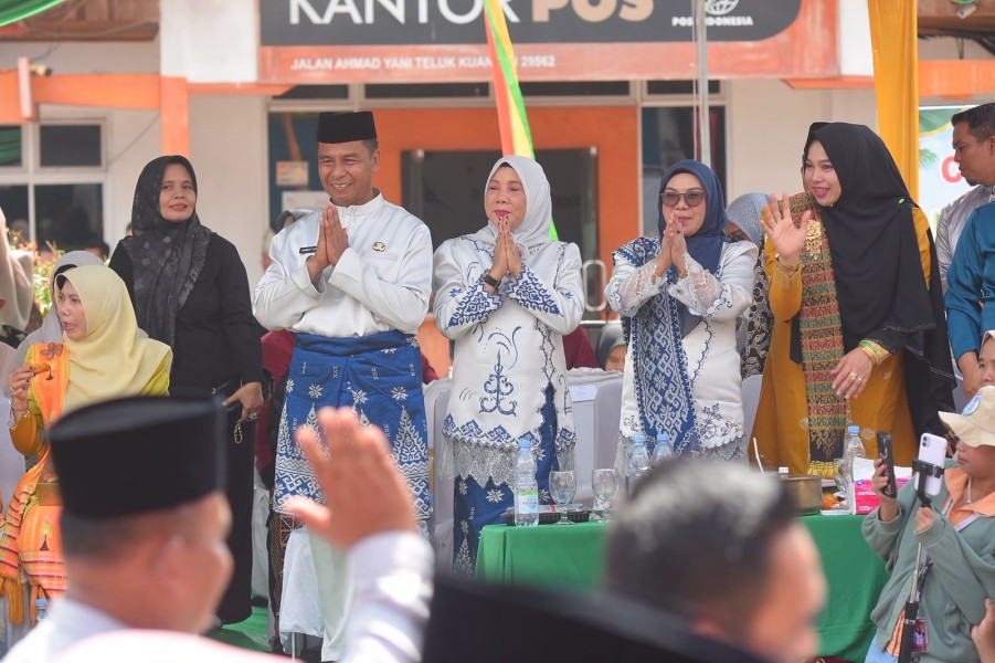 Kontingen Kampar Semarakkan Pawai Ta'aruf MTQ Riau XLIII