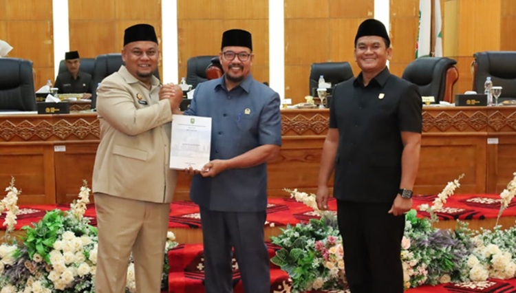 Sampaikan LKPJ 2025, Wabup Siak Harap Masukan DPRD untuk Perbaikan Pemerintahan