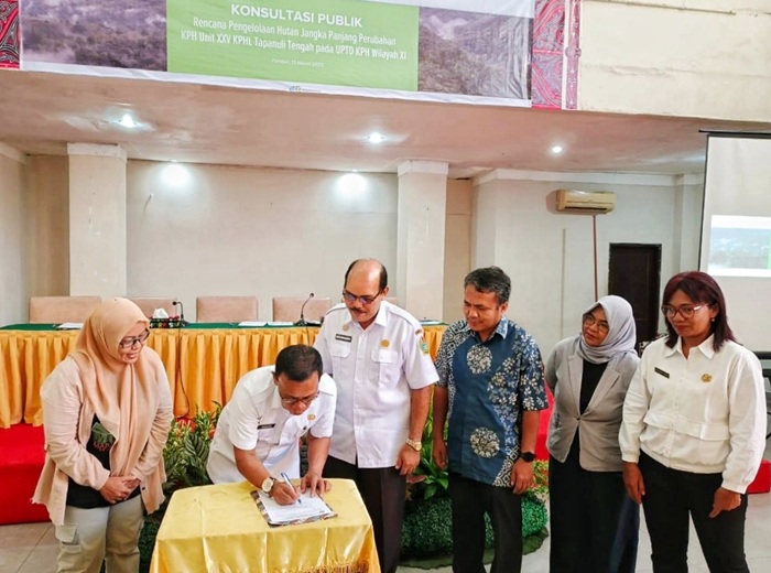 DLHK Provinsi Mitra Pemkab Tapteng Dalam Menjaga Kelestarian Lingkungan Hidup