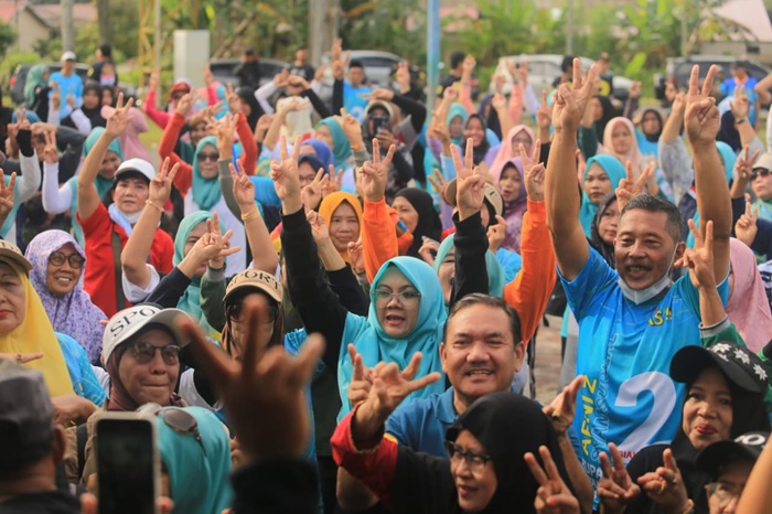 Tumpah Ruah Masyarakat Kampanye Terakhir Dr.Afni di Tualang