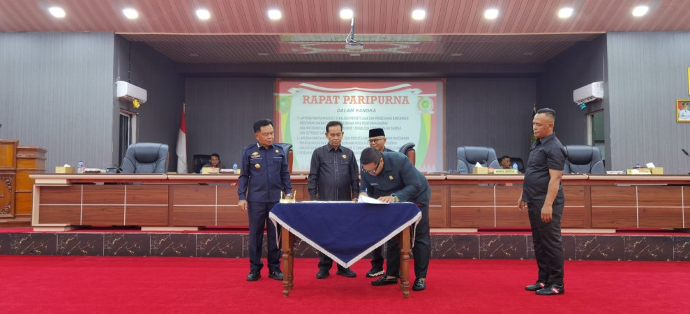 Dua Perda Strategis Disahkan, Meranti Perkuat Fiskal Daerah dan Tata Kelola Sampah