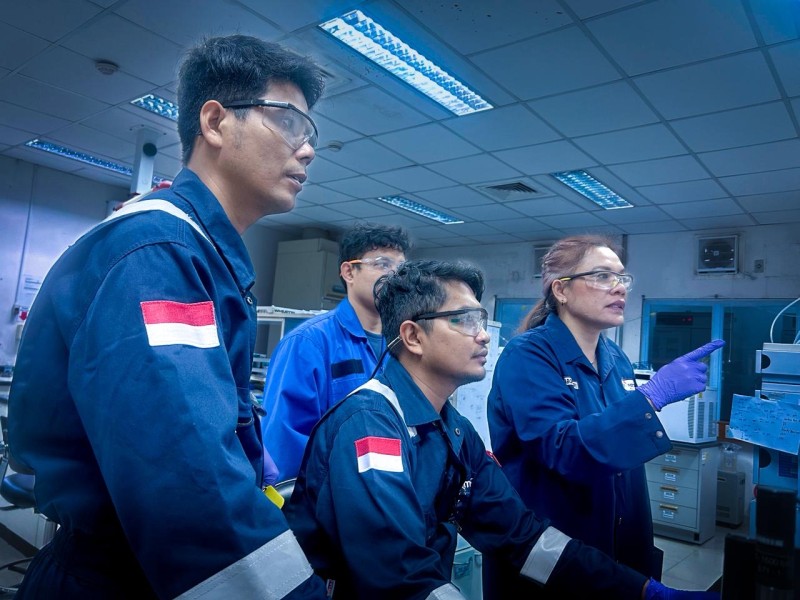 Meramu Bahan Kimia Surfaktan untuk Rokan