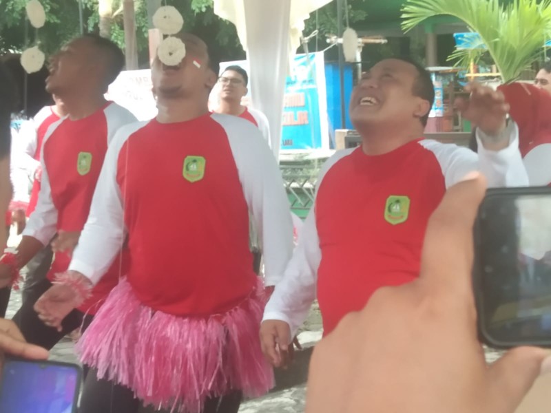 Meriahkan HUT RI ke-80,  BPKAD Meranti Isi Dengan Berbagai Perlombaan