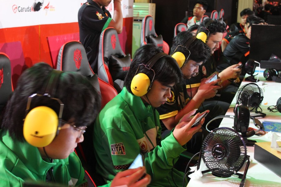 Tri Support E-Sport di PON XXI Aceh-Sumut