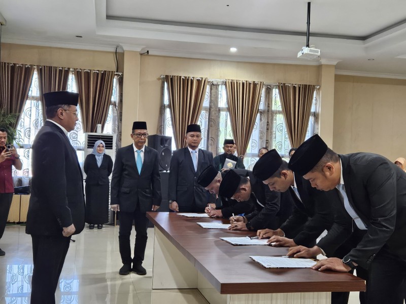 Imigrasi Riau Lantik 11 Pejabat Fungsional, 8 Bertugas di Kanim Pekanbaru