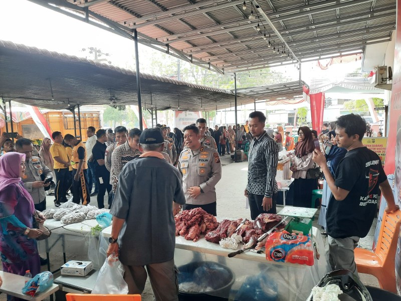 Dalam Rangka SPHP Polres Pelalawan Operasi Pasar Pangan Murah