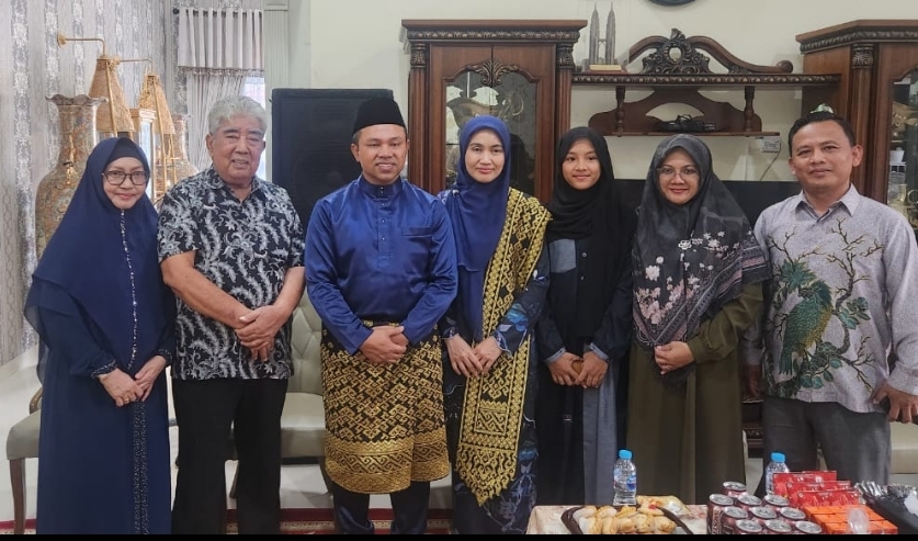 Bertemu di Rumah Arwin AS, Abdul Wahid Nyatakan Siap Melantik Afni di Siak