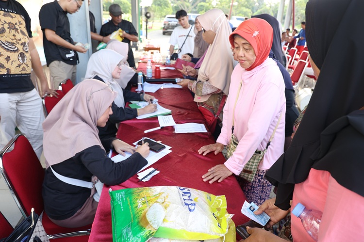 PTPN IV Regional III Kembali Salurkan 31,5 Ton Beras SPHP