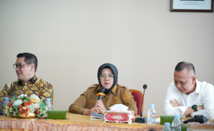 Kolaborasi dengan BPK Riau, Bupati Siak Optimis PT BSP Bangkit Kembali