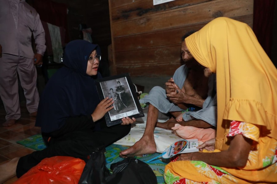 Mengetuk Pintu Hati Rakyat, Bupati Afni Menyapa Warga di Pelosok Siak