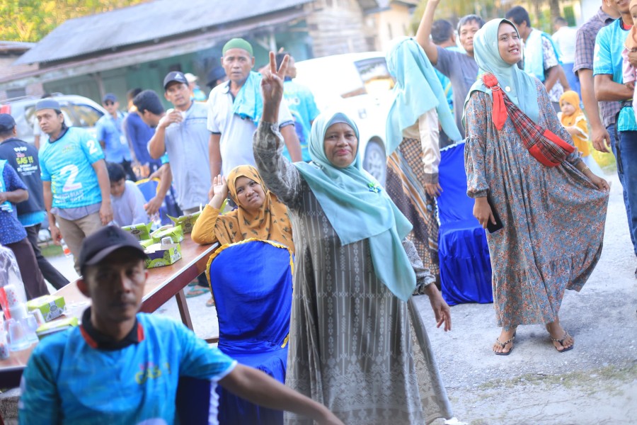 Masyarakat Pangkalan Makmur Siak Berikan Dukung Kepada Calon Bupati Dr.Afni