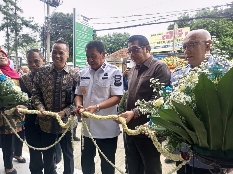 Bupati Maesyal Resmikan Gedung Baru UPTD Puskesmas Binong, Kec. Curug, Tangerang