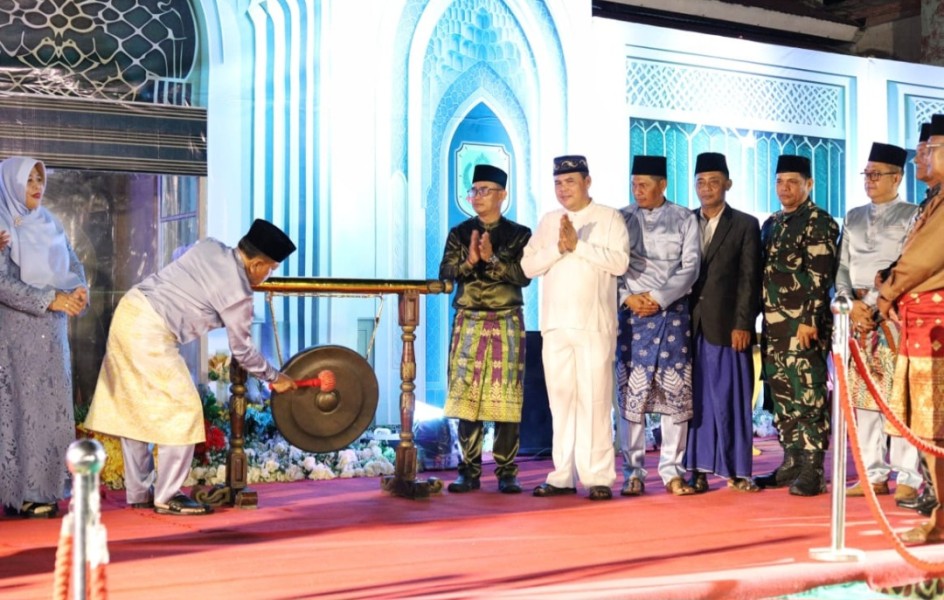 Bupati Asmar Buka STQ Tebingtinggi Barat 2025, Dorong Generasi Qurani yang Unggul dan Berakhlak