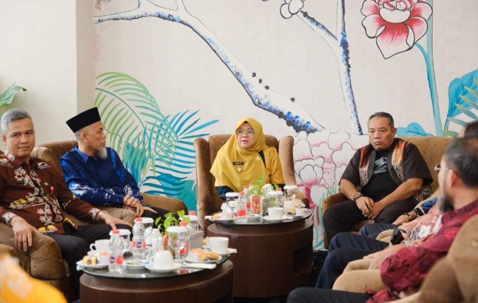 Kapolda Riau : Bupati Siak Ini Mentor Saya Soal Lingkungan