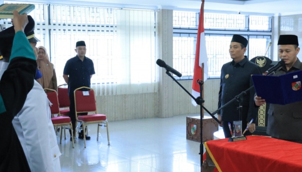 Walikota Pekanbaru Agung Nugroho Lantik 63 Pejabat, Tekankan Kinerja