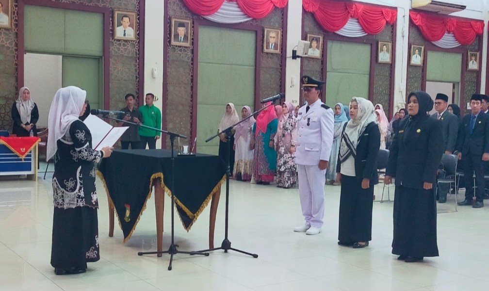 Wabup Kampar Lantik 33 Pejabat dan Kepala Sekolah, Tekankan Profesionalisme ASN