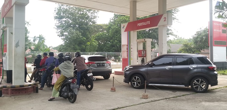 SPBU Bengkalis Dituding Salurkan Pertalite ke Pengecer, Ujang Buka Suara Minta Klarifikasi