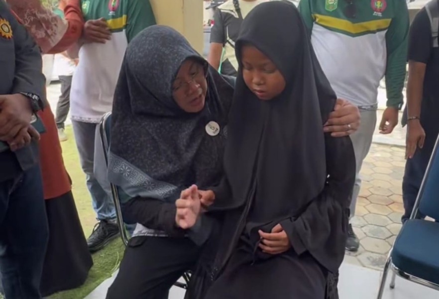 Di Pangkuan Bupati Afni, Ulfa Menemukan Kembali Mimpinya