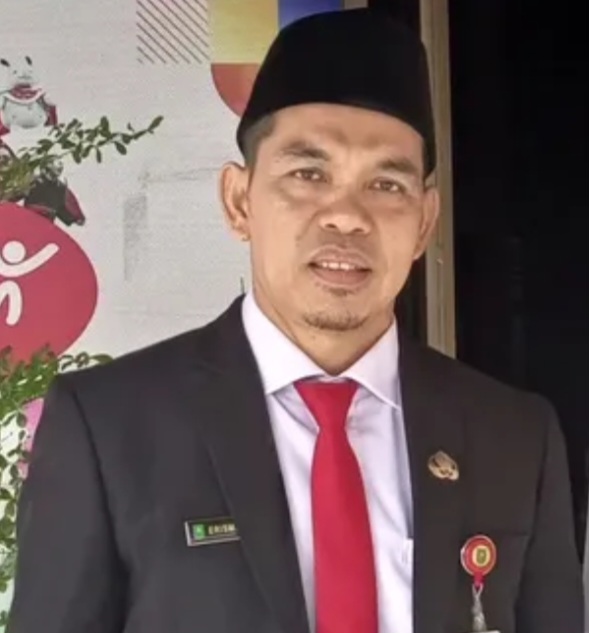 Kadisdik Riau Luruskan Isu Gaji Guru Tertunda, Bukan Kelalaian, tapi Keterbatasan Anggaran