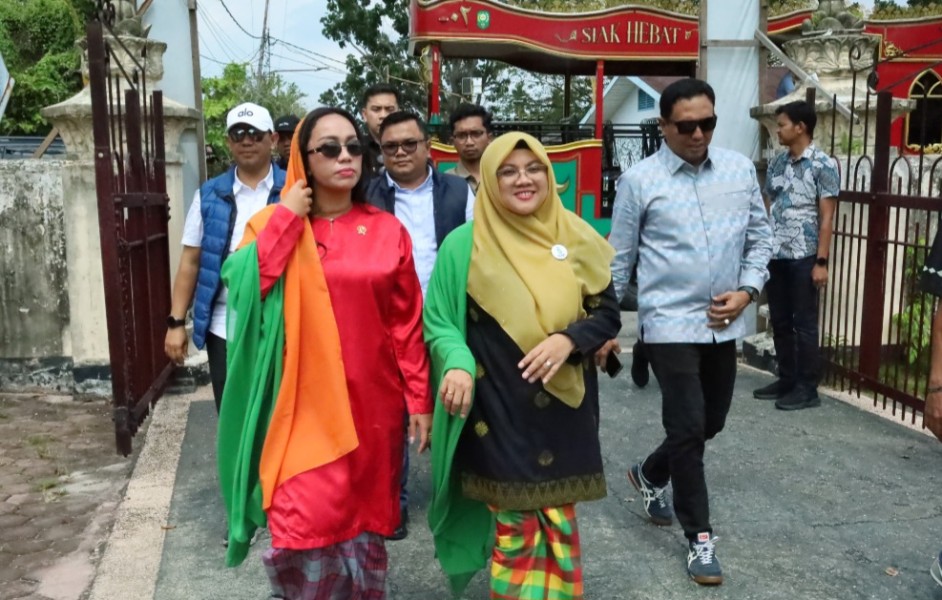 Bupati Siak Dampingi Utusan Khusus Presiden Tinjau Destinasi Wisata Sejarah