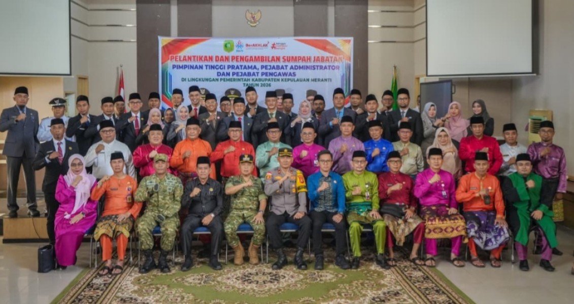 Asmar Lantik 29 Pejabat Meranti, Lima Isi Jabatan Eselon II