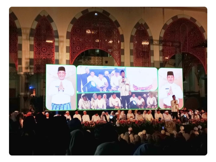 Ribuan Jamaah Padati Islamic Center Pasir Pengaraian di Malam Tabligh Akbar Bersama Ustadz Abdul Somad